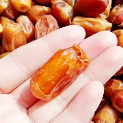 椰枣批发 电商货源自然吊干大颗粒蜜枣 箱装散货伊拉克黄金椰枣图3