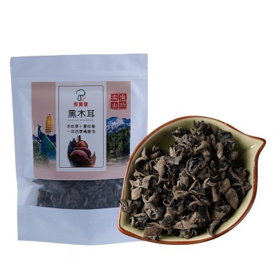 云南厂家批发黑木耳干货 肉厚干木耳 自然晾晒家用食材批发图5