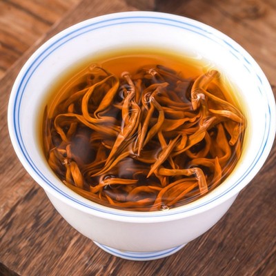 早春金螺红茶全芽头滇红茶蜜香型春茶发手工制作半斤批发图3