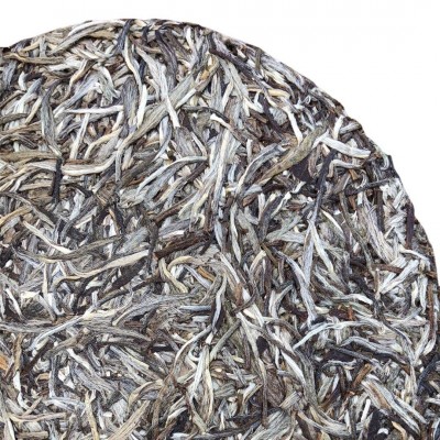 福建陈年白毫银针饼福建白茶单芽头老银针白茶饼茶叶批发图3