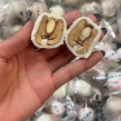 藏家礼物巴旦木夹心奶枣网红休闲零食景区特产店产品即食小零食图3