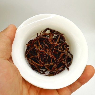 坦洋工夫红茶金牡丹2024年福建红茶高山散装茶蜜桃香茶叶厂家批发图3