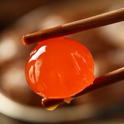 批发生咸鸭蛋 湖北油黄咸蛋传统黄泥腌制盐蛋散装10枚优惠包邮图5