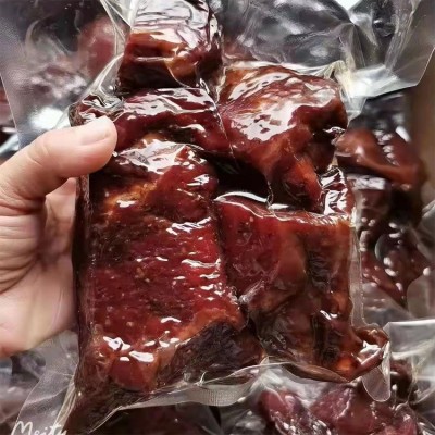 大块肉麻辣五香地摊烟熏酱香猪肉风干牛肉全熟真空大块猪肉一斤包图3