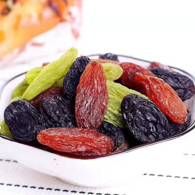 新疆无核葡萄干无籽提子干批发500g多味蜜饯果干混合四色葡萄干图5