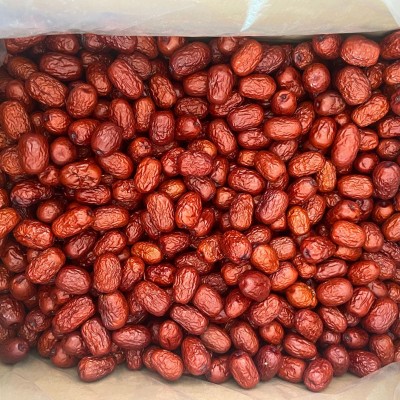 新疆散装新货红枣核小肉厚银耳伴侣产地货源免洗若羌灰枣厂家批发图2