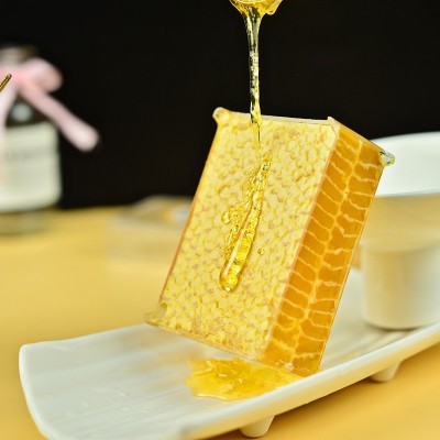 蜂巢蜜250g盒装新鲜成熟蜂窝全封盖农家土特产百花巢蜂蜜厂家批发图4