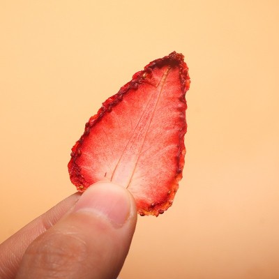 厂家直销烘干草莓干片水果茶优质草莓干休闲零食果干原料散装批发图2