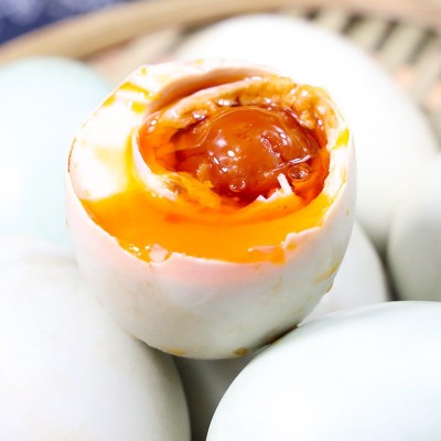 广西端午流油鸭蛋咸海咸蛋熟特大80-90g红心流油批发高油红心图4