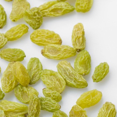 新疆绿葡萄干新疆小吃绿宝石青提三色休闲零食吐鲁番美味葡萄直供图4