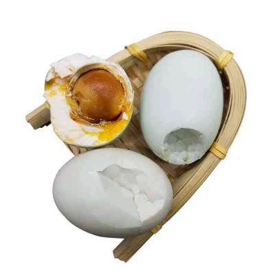 厂家批发价出售60g-80g凹凸蛋破壳蛋磕碰瑕疵蛋咸蛋流油咸鸭蛋图5