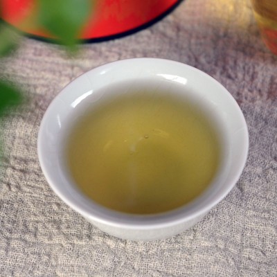 「郑三品」台湾东方美人茶 白毫乌龙 水蜜桃香乌龙茶 碰风茶 50克 2罐图4