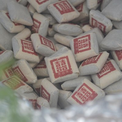 郑三品福鼎白茶荒野陈年小茶砖 小龙珠小沱茶龙珠球枣香老白茶 2斤图2