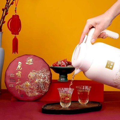 广福心道茶叶白茶虎啸山林2015年三级白牡丹茶饼礼盒300g 1饼图4