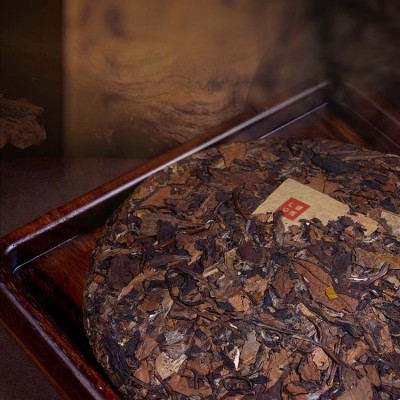 陈香茶饼老白茶 山海福地人珍藏佳品 口感醇厚 1箱图2