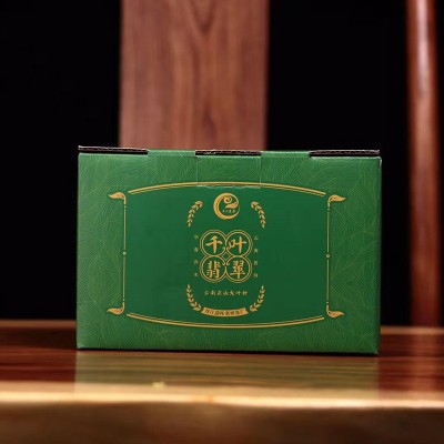 云南新品普洱茶饼生茶 大叶种春茶礼盒装 2019年果香普洱茶叶现货图2