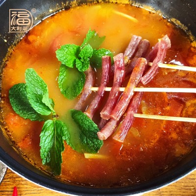 厂家批发小腊肠猪肉广式加热即食迷你腊肠火锅食材烧烤串串小烤肠图4