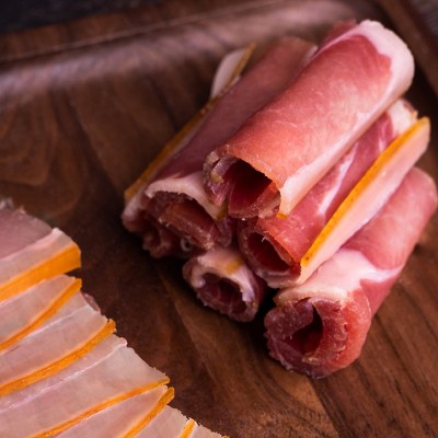 厂家直发火腿 烟熏腊蹄子 腊火腿 腊猪蹄 腊肉图2