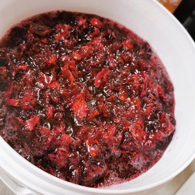 食用玫瑰花酱料冰粉奶茶食品原料批发云南玫瑰酱馅料商用大桶果酱图2