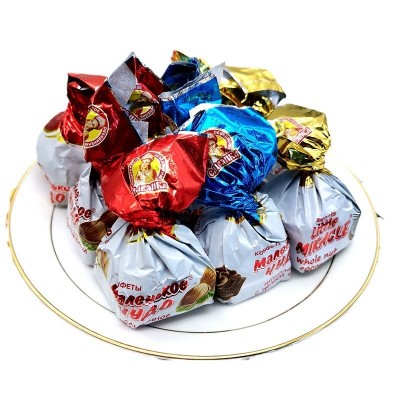 俄罗斯进口食品奶罐糖喜糖斯拉夫巧克力榛子仁夹心糖一件代发500g图4