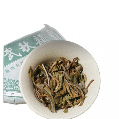 天幸茶厂直销2018年易武秋韵纯料 357g云南七子饼生茶耐泡甜柔图5